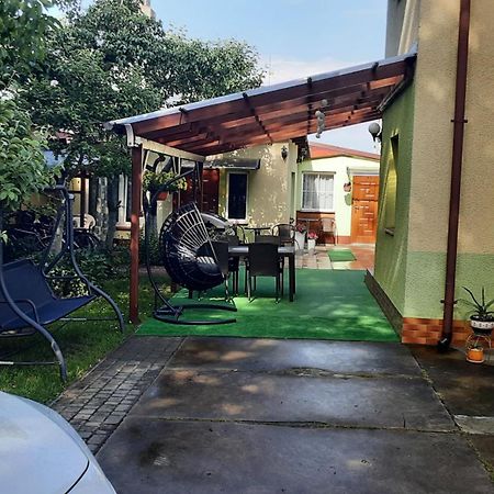 Dom Wakacyjny U Mirka Ustka Buitenkant foto